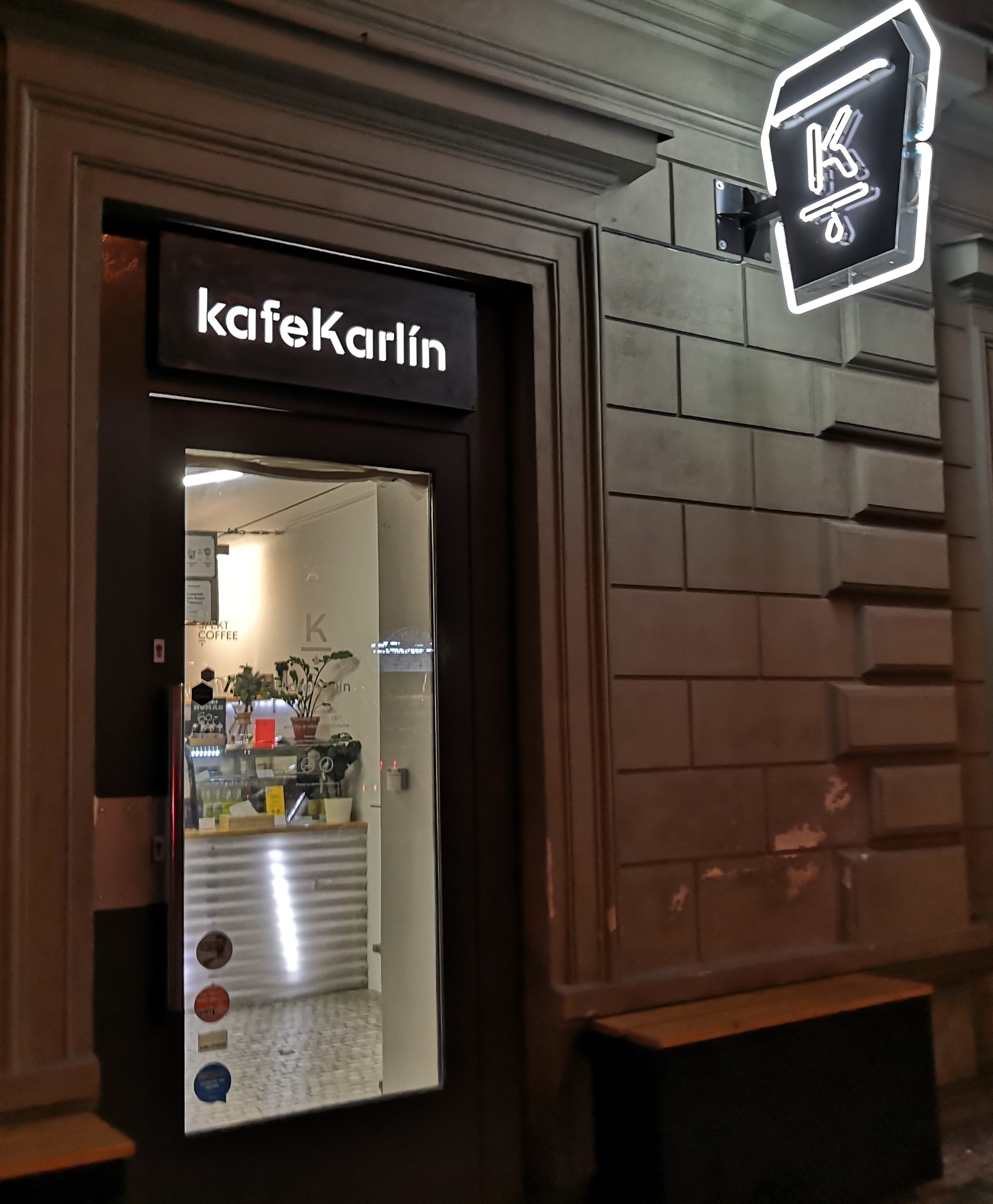 nejlepší kavárny, hodnocení kaváren, kafe karlín
